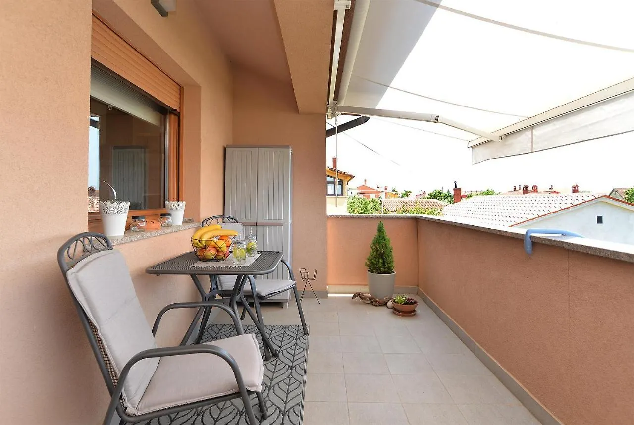 Apartment Ivan 2090 Galizana