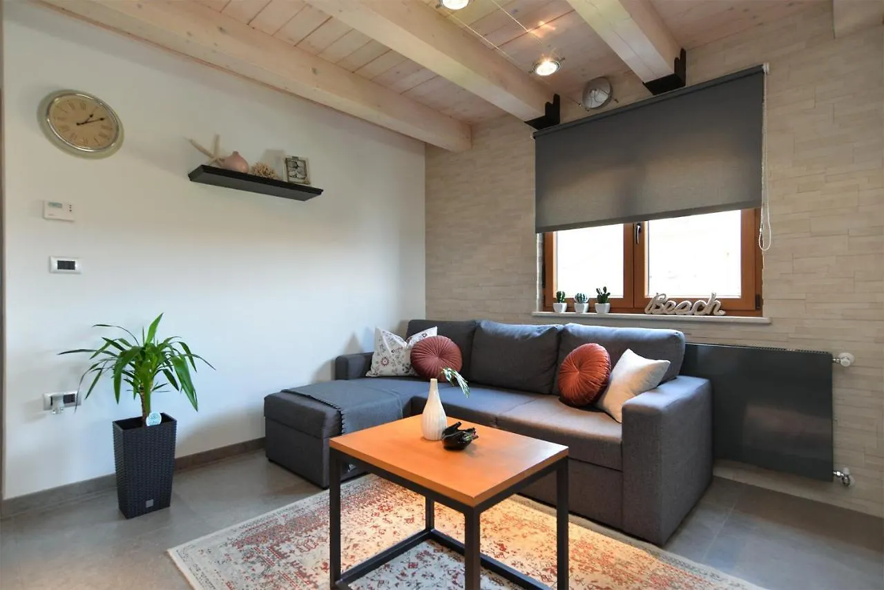Apartment Ivan 2090 Galizana 0*,